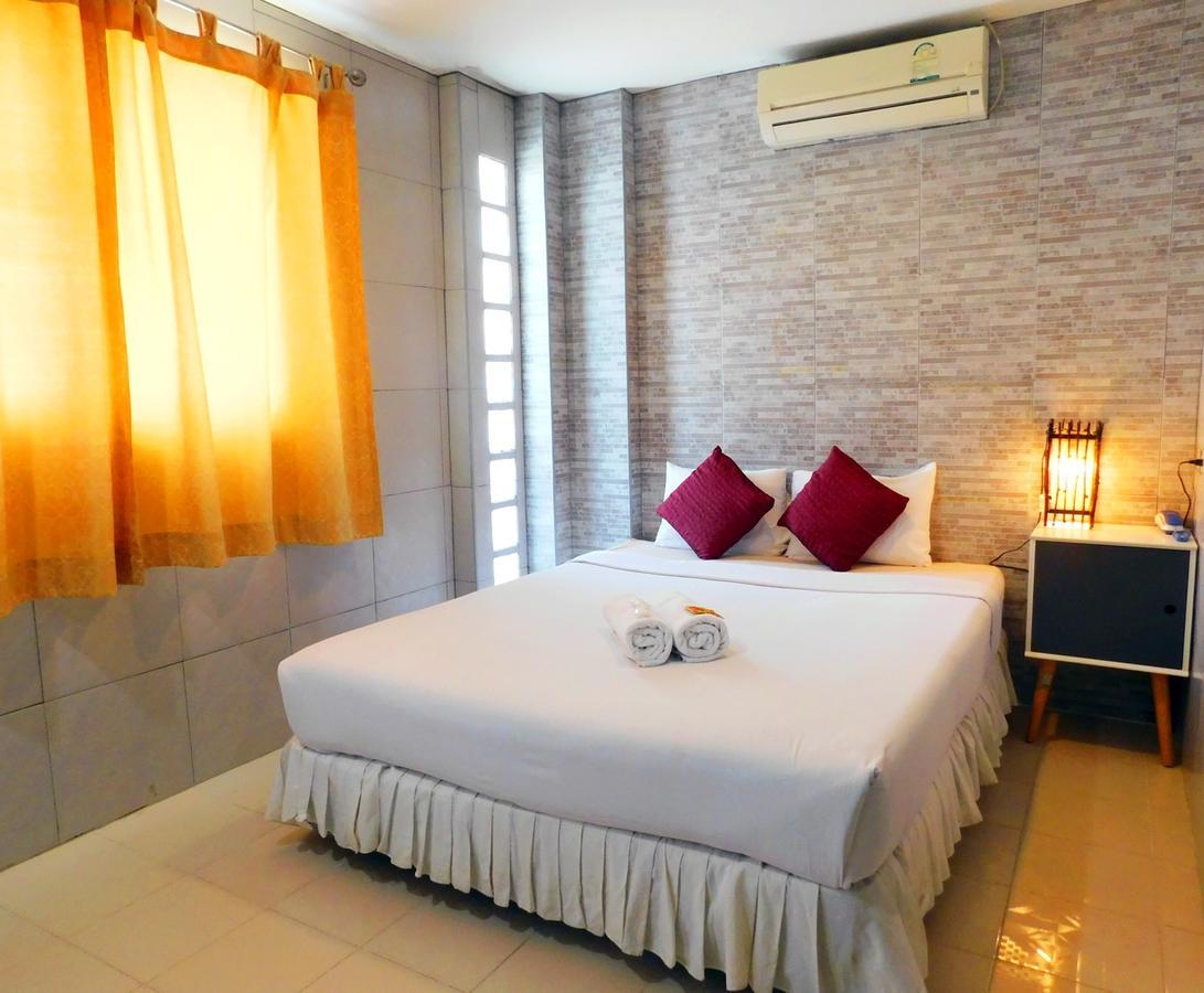 Be Fine Guesthouse Phuket Exterior foto